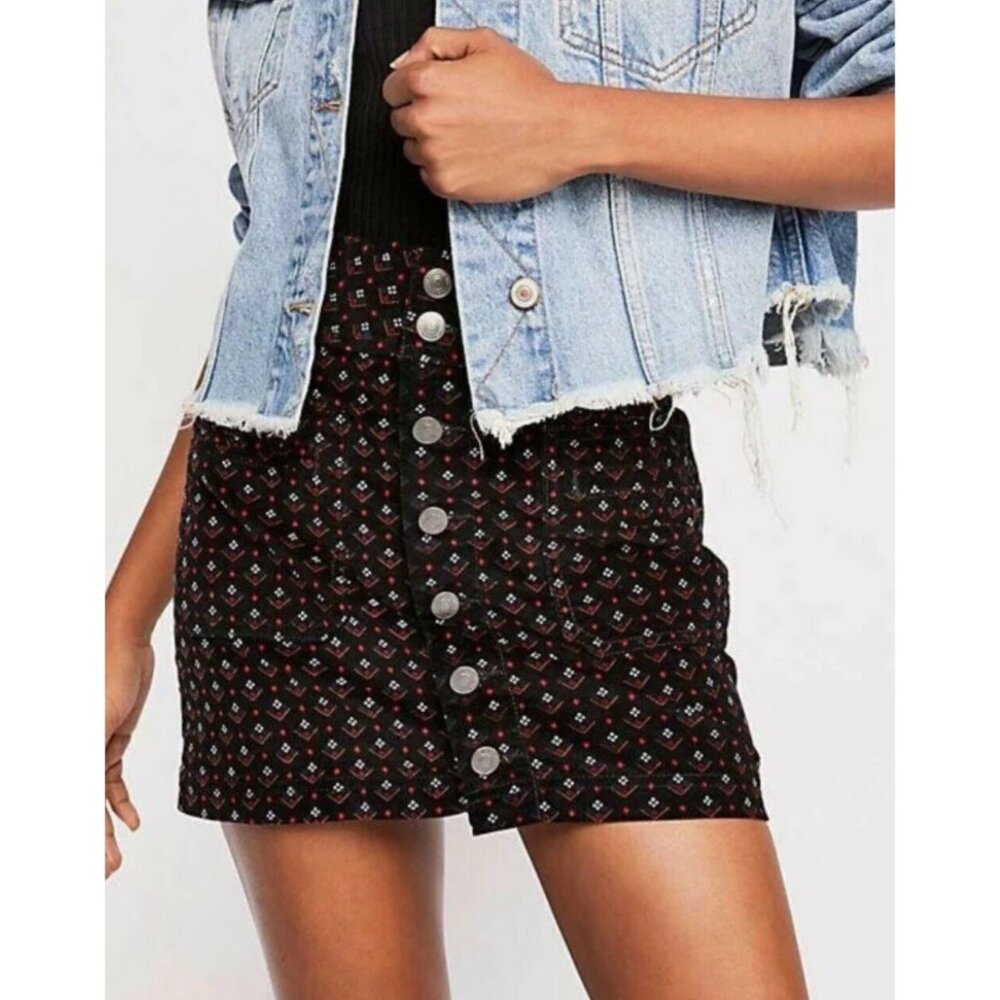 Free People We The Free Joanie Black Corduroy Floral Preppy Boho Mini Skirt M